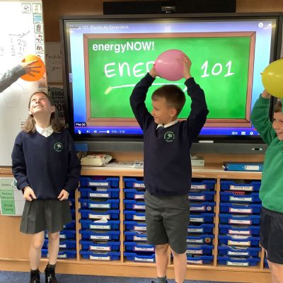Y4 - STATIC ELECTRICITY IN LITERACY
